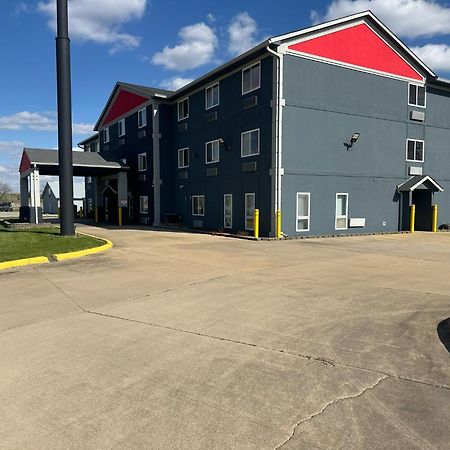 Burgundy Inn & Suites By Oyo El Paso Exterior photo